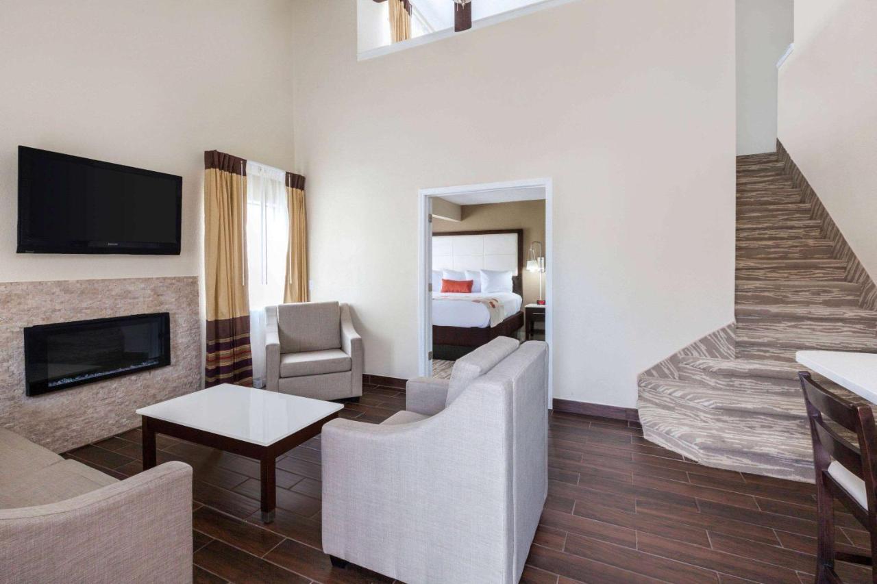 Hawthorn Suites By Wyndham Detroit Southfield Exteriör bild